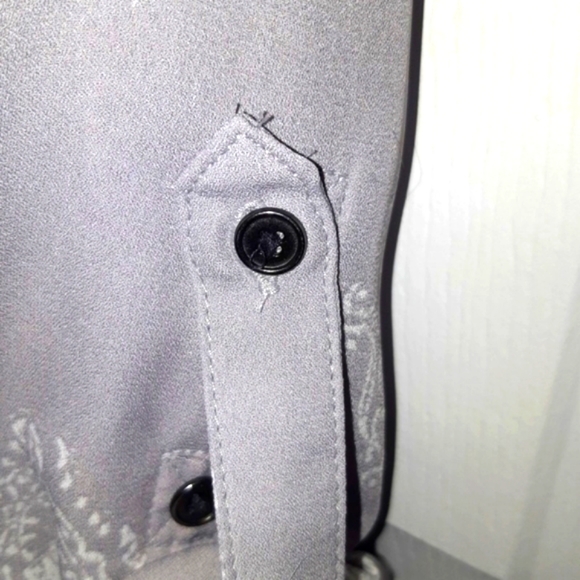 (M) Maurices Sheer Blouse Ptp20"×L26" - Picture 9 of 13